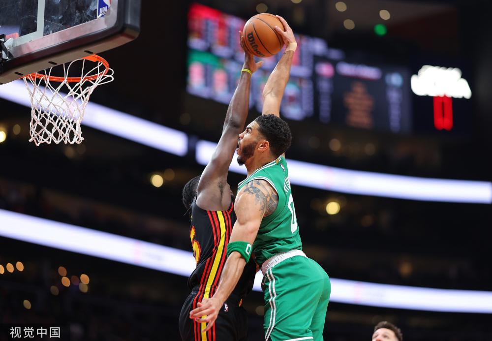 他个人的发 他个人的发